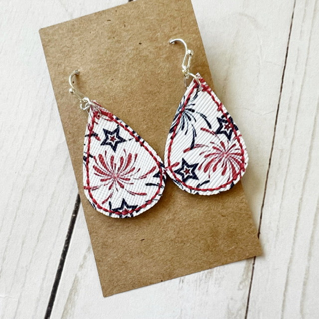 Earrings: Fireworks Stars 4th of July summer mom
