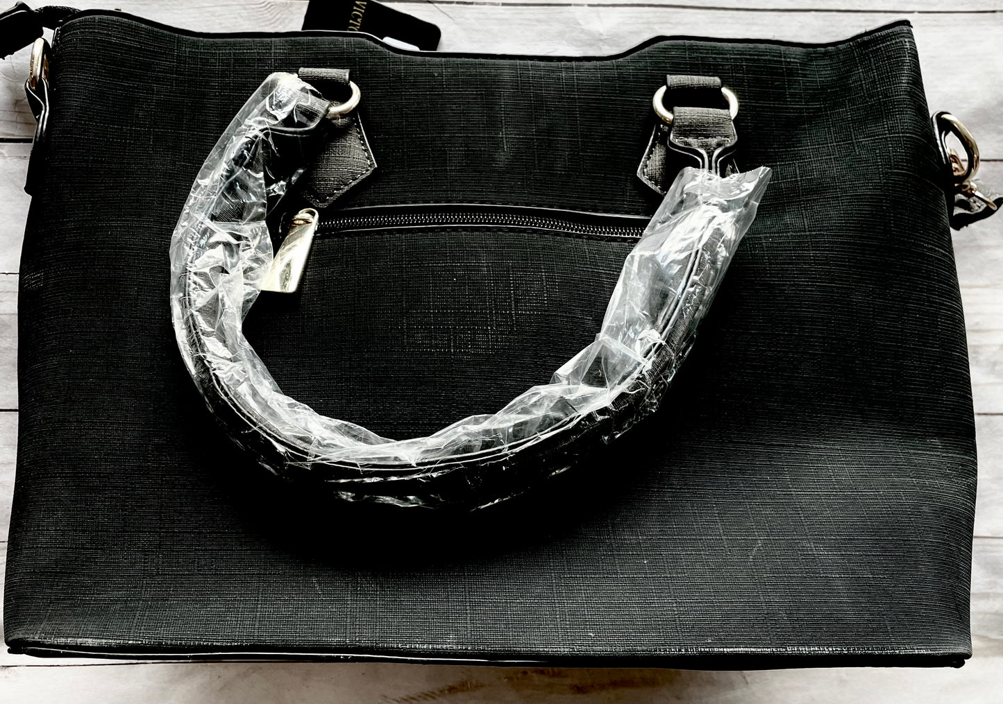 NEW Purse for Mom, Daughter, Mother-in-law, Grandma, Girl Friend: BLACK TOTE BAG