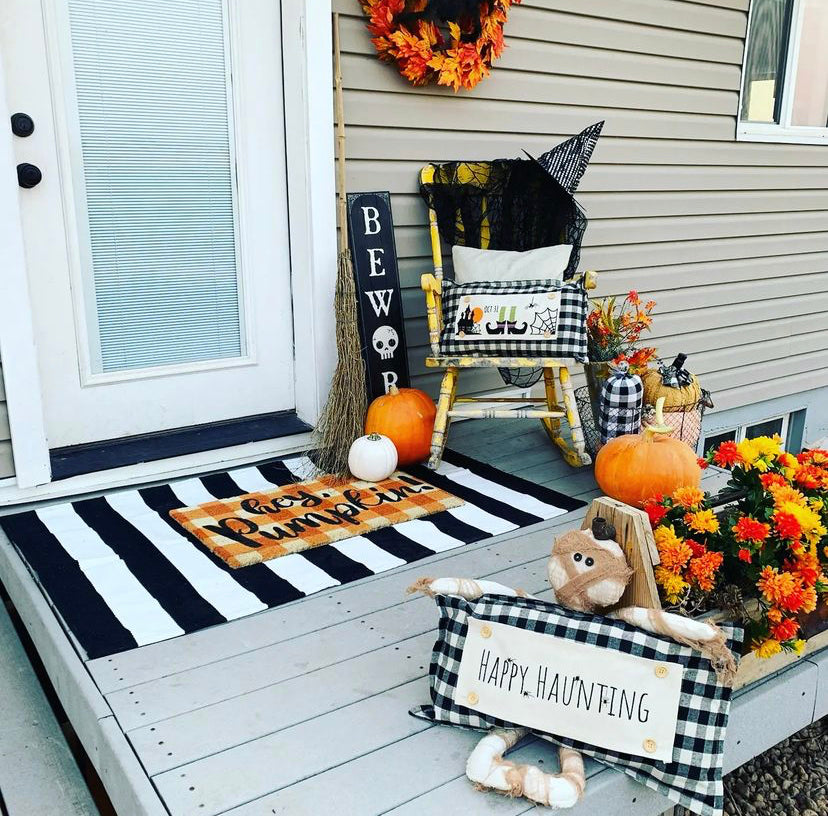 GIFT GUIDE: FOR THOSE THAT ARE HARD TO BUY FOR! SEASONAL SET: Buffalo Check Gingham Pillow (comes w/ foam insert & these 4 panels in back pocket) SUNFLOWERS, SNOWMAN SCARVES, BE MY VALENTINE, SUMMER VINTAGE CAMPER