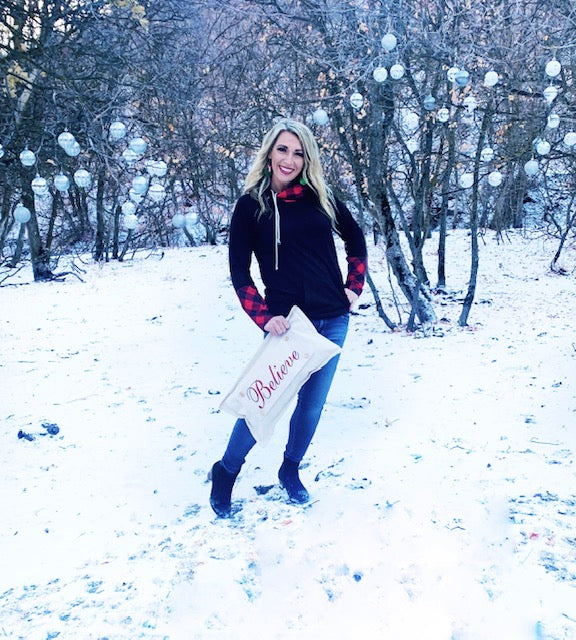 Glitter Holiday Panel: Winter, Christmas; CURSIVE SCROLL RED BELIEVE