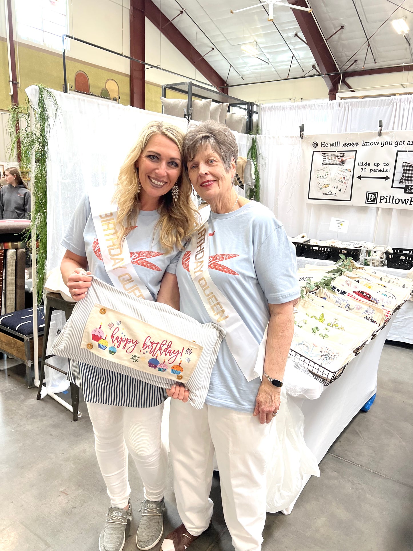 Special Event Party Panel: Cupcakes Kids Girl Confetti Gift for Her: HAPPY BIRTHDAY