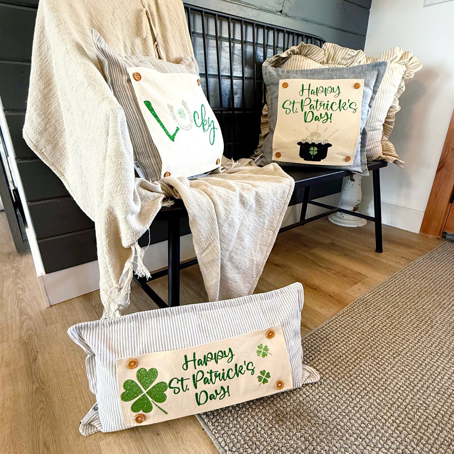 Glitter Holiday Panel: Irish Kisses & Shamrock Wishes; Spring St. Saint Patricks Day, HAPPY ST. PATRICK'S DAY CLOVERS